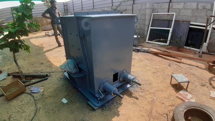 Heavy industrial crusher assembly